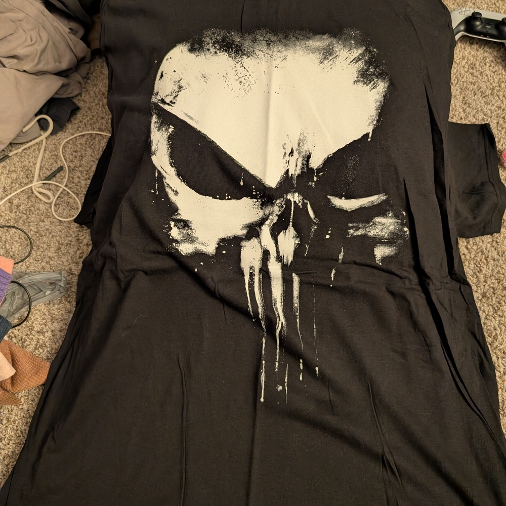 Marvel Punisher Skull Graphic Tee